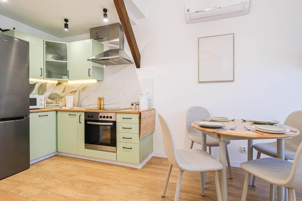 Ferienwohnung Cozy Loft Under The Wawel Sky Krakau Exterior foto