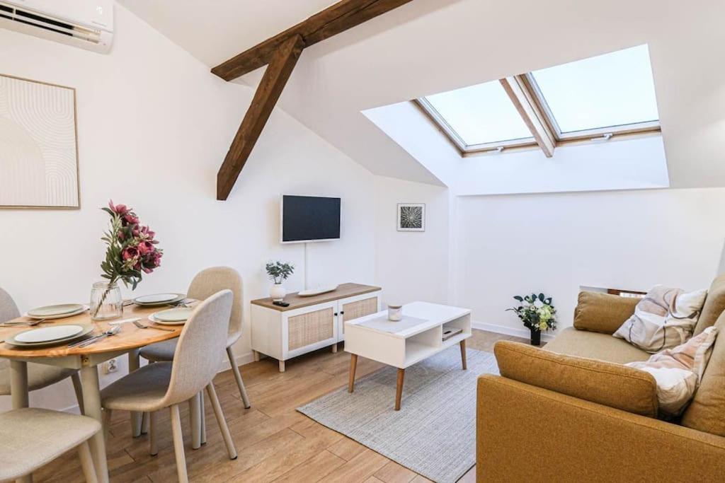 Ferienwohnung Cozy Loft Under The Wawel Sky Krakau Exterior foto